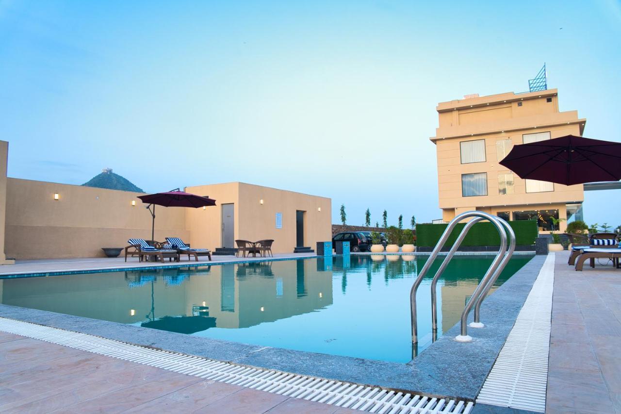 Hotel Sterling Pushkar Extérieur photo
